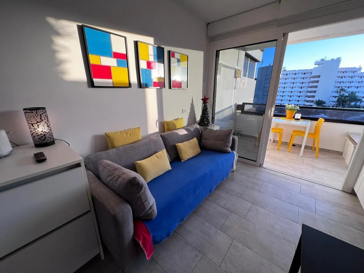 Estudio Mondrian Playa del Inglés 0*,