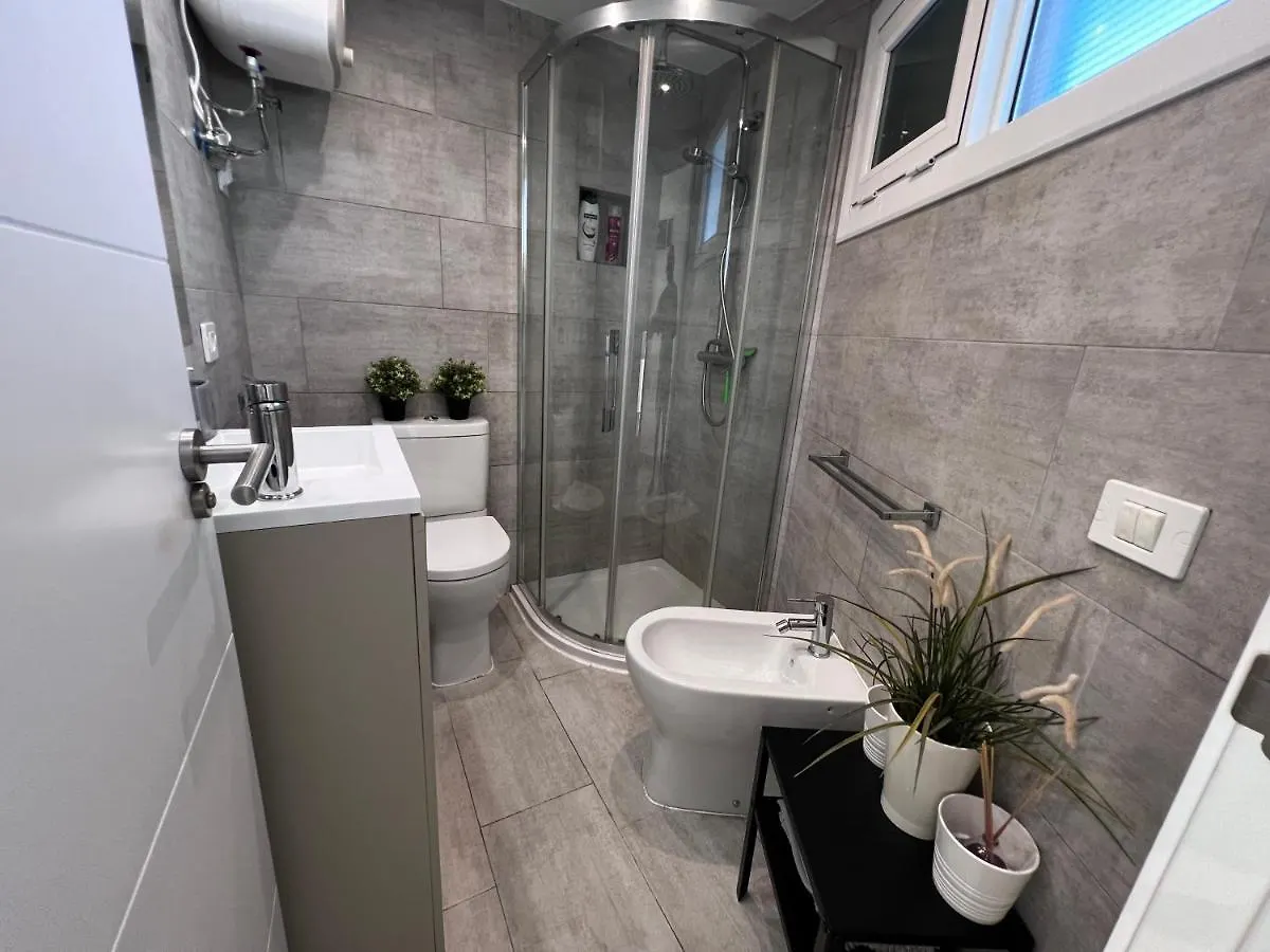 Estudio Mondrian Playa del Inglés 0*,