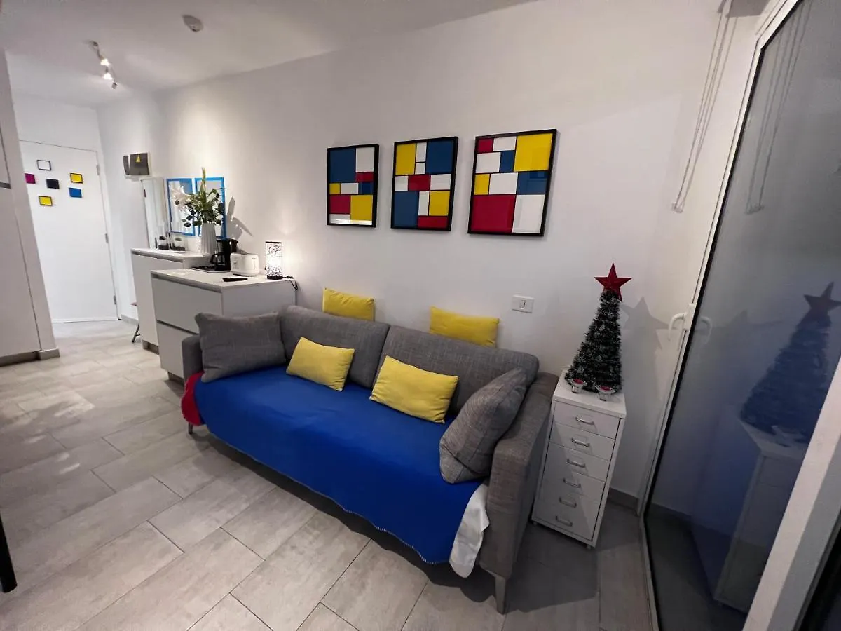 Aparthotel Estudio Mondrian Playa del Ingles